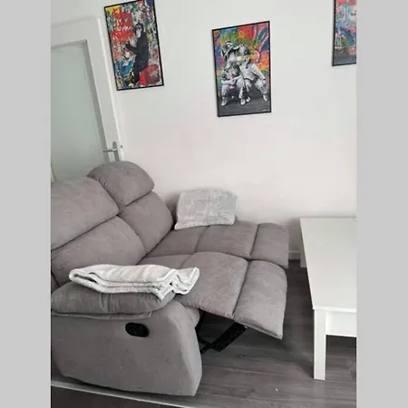Ferienwohnung Joli T2, Jacuzzi, Lit Rond, Jardin, Parking Prive, Metro Toulouse Exterior foto