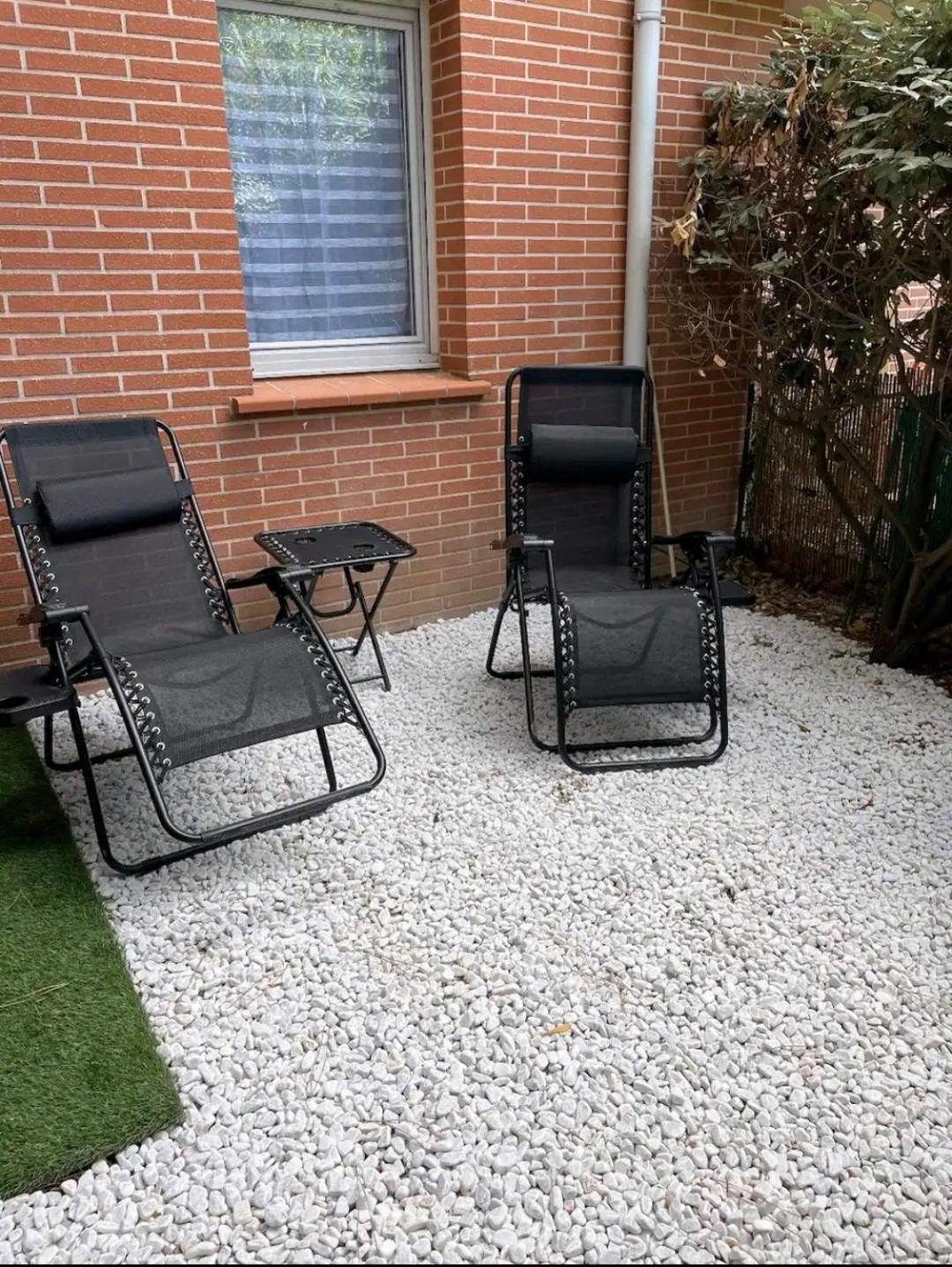 Appartement Joli T2, Jacuzzi, Jardin Et Parking Privés, Métro