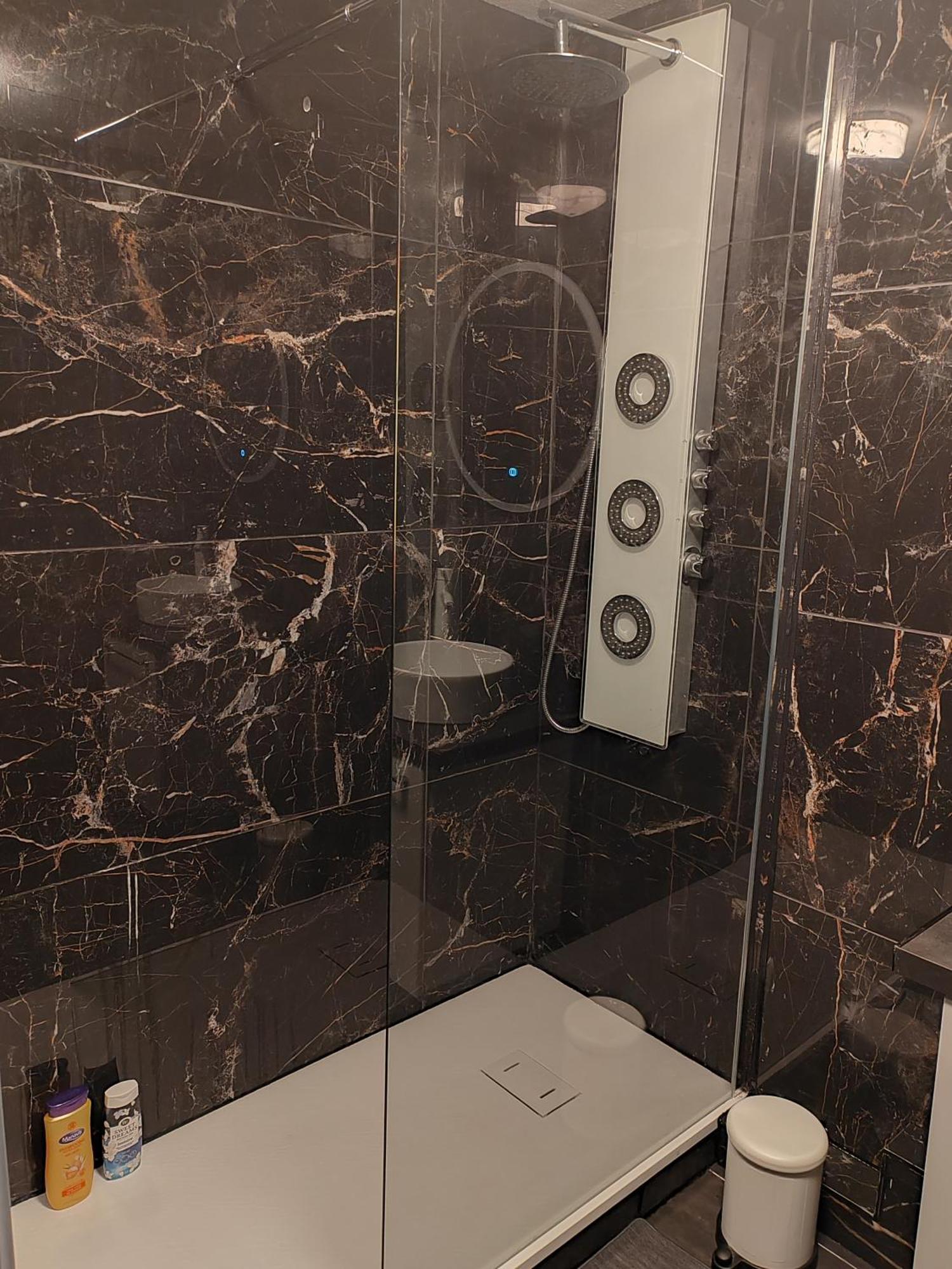 Joli T2, Jacuzzi, Jardin Et Parking Privés, Métro Appartement