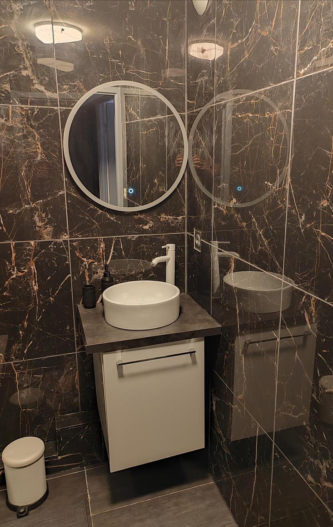 Apartment Joli T2, Jacuzzi, Lit Rond, Jardin, Parking Prive, Metro Toulouse